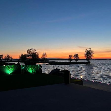 Luxus Cube Meerblick Veluwemeer Am Strand In Erster Reihe フルスホルスト エクステリア 写真